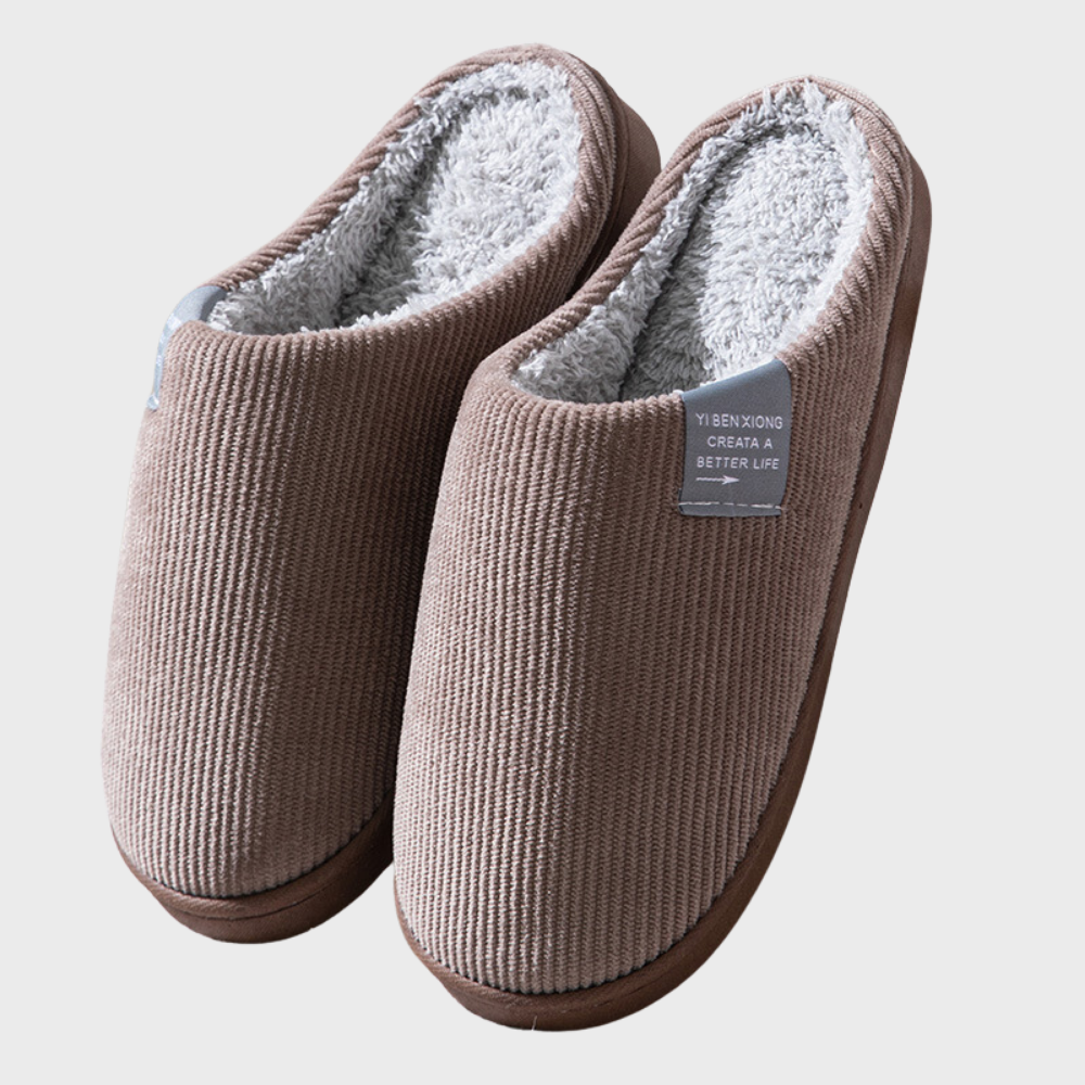 Brisia women’s slippers – soft, warm, and elegant footwear designed for indoor comfort during the winter season.