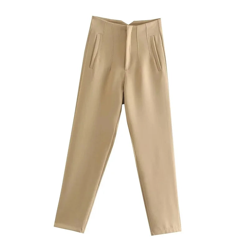 Audrey high-waisted elegant pants with a fitted silhouette and structured design, showcasing a refined look.