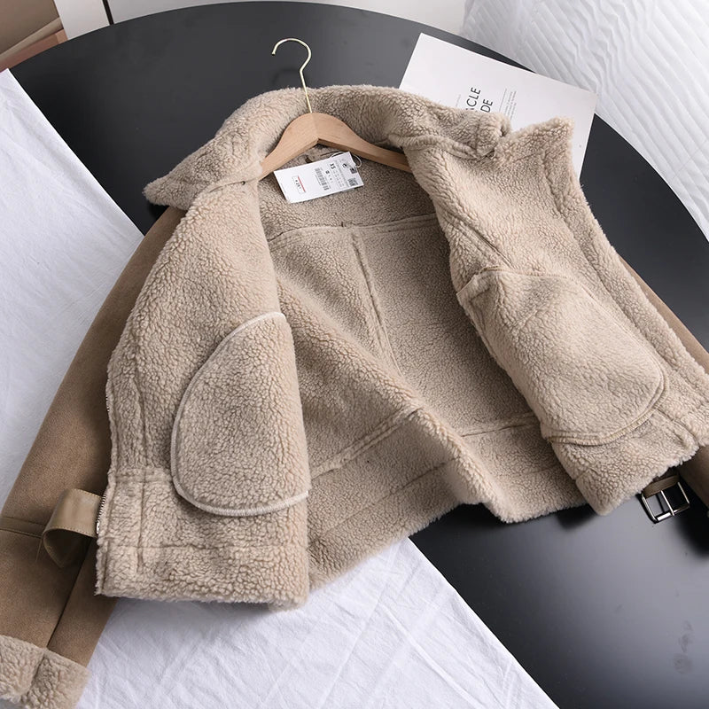 Kaitlyn women’s vintage short jacket with retro style for autumn outfits