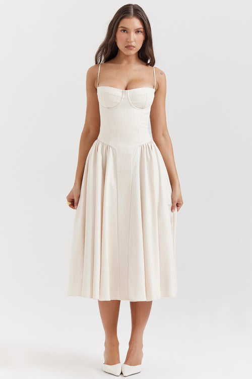 Selia women’s midi dress with fitted bodice and structured silhouette, ballerina-inspired elegance