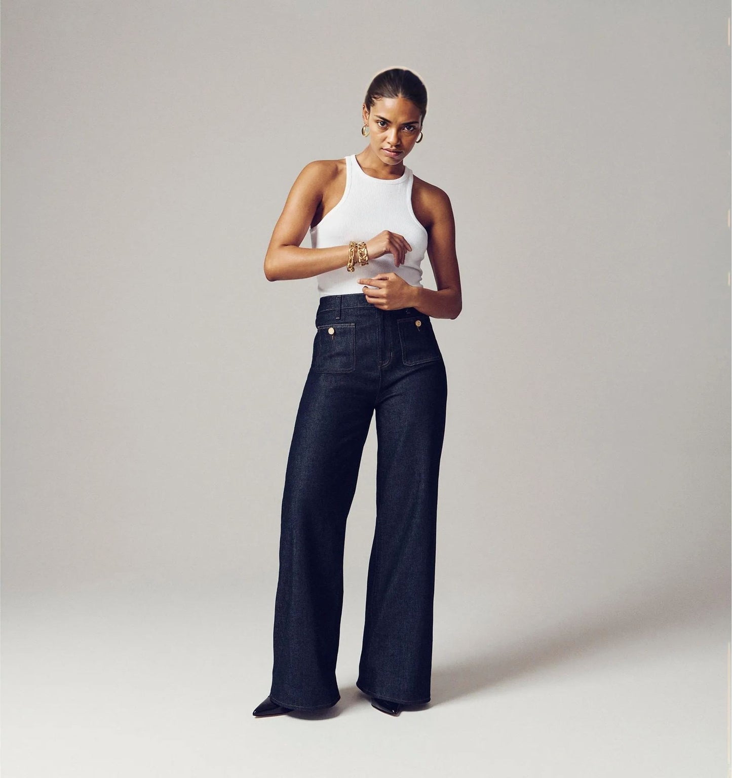 Women’s wide-leg denim jeans with nautical buttons – high waist and flared cut