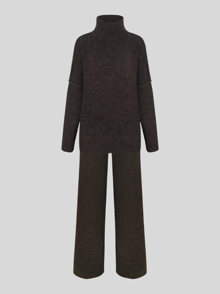 Talia women’s two-piece set with high-neck top and flowy trousers, comfortable and elegant daily outfit