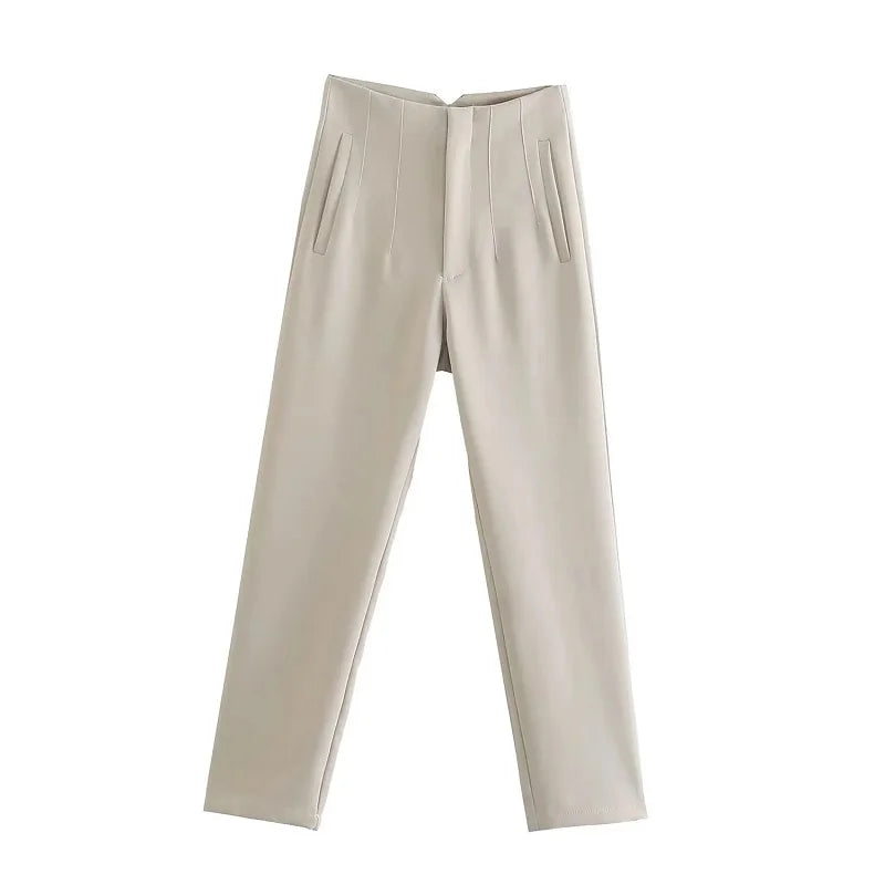 Audrey high-waisted elegant pants with a fitted silhouette and structured design, showcasing a refined look.