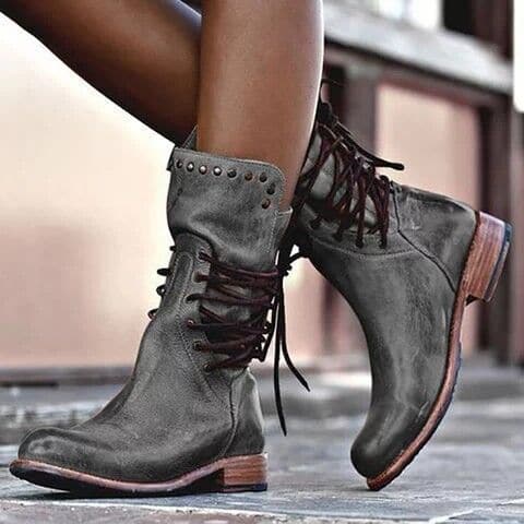Harper women’s elegant boots with structured design and medium heel, refined seasonal footwear