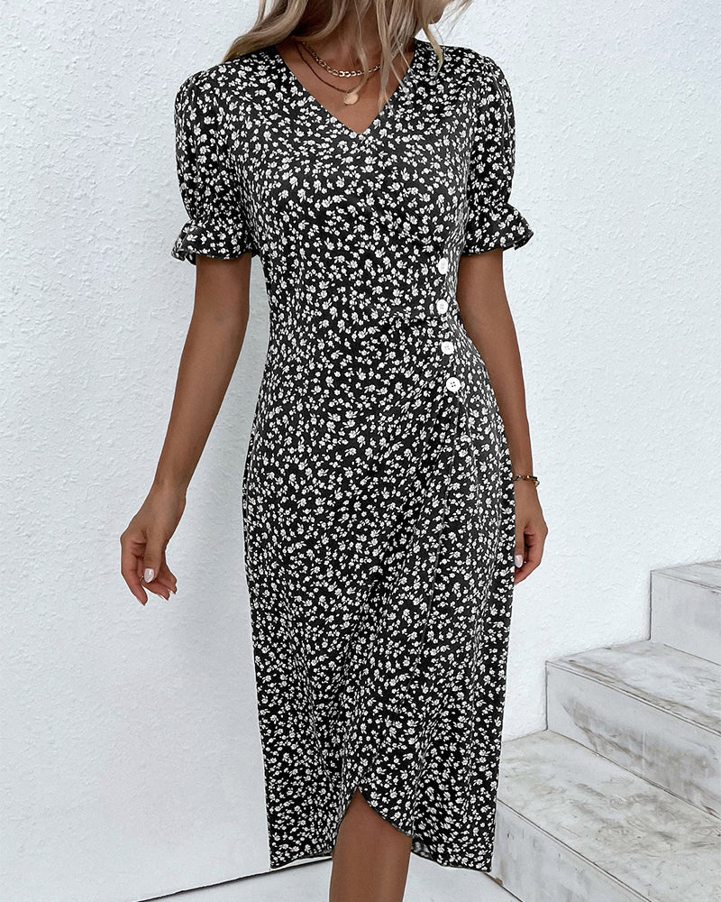 Dahlia V-neck floral print dress with flowing fabric, airy and feminine style