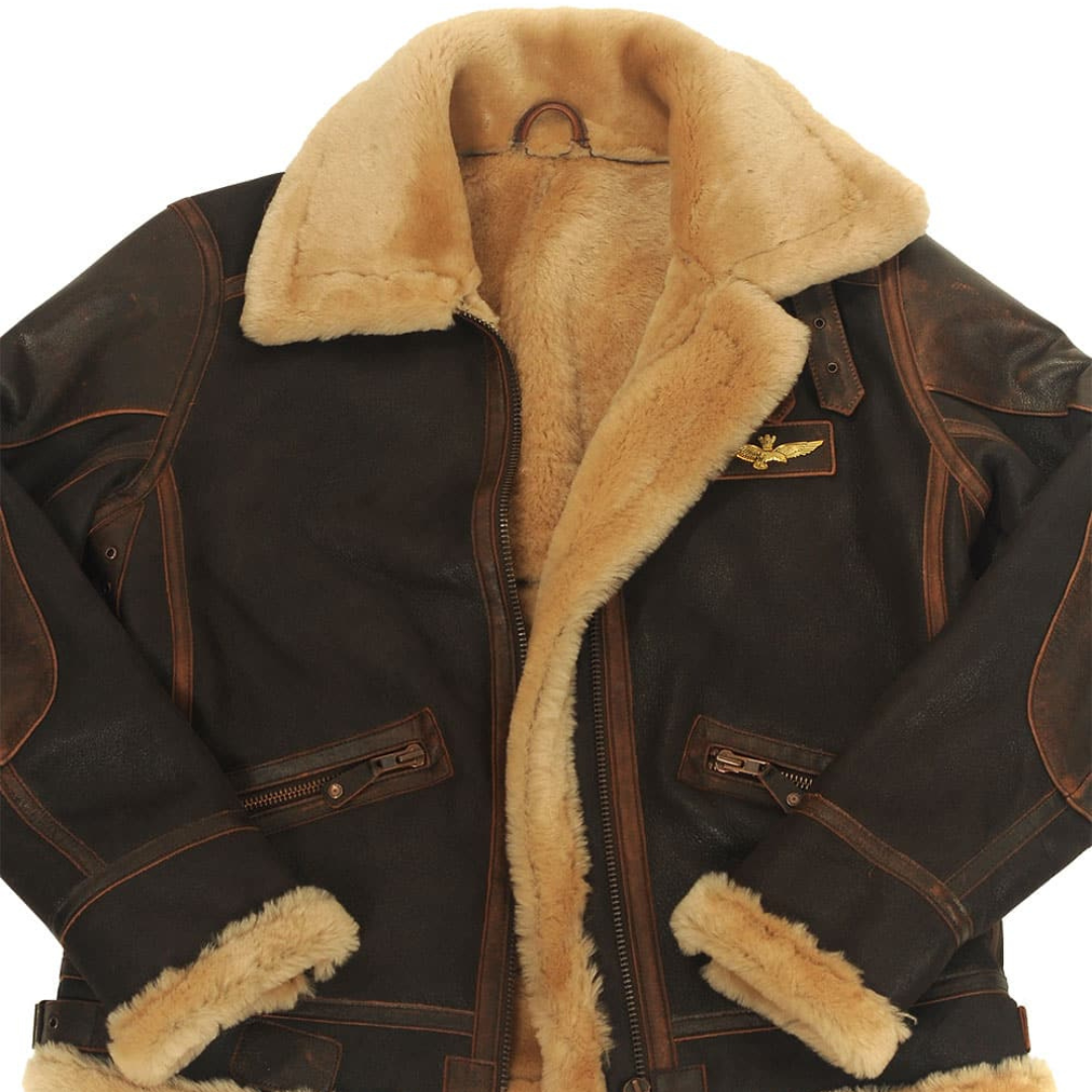 Axel men's pilot jacket with a structured silhouette and a soft inner lining.
