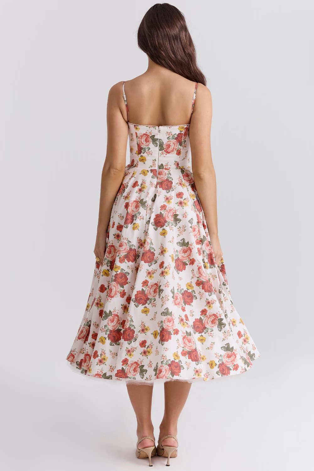 Juliet chic midi dress for women, featuring thin straps and an elegant tulle overlay, creating a flowing silhouette.