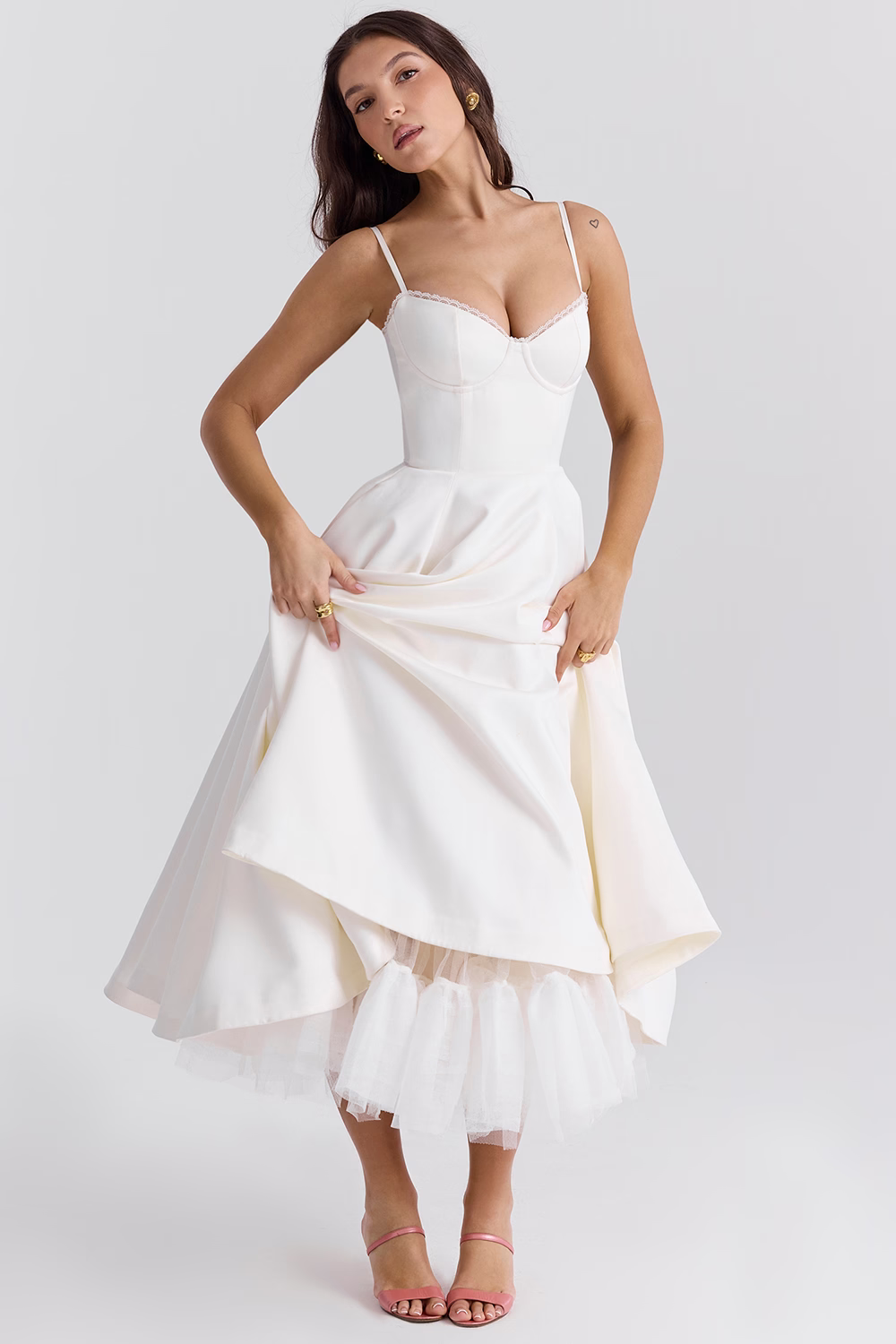 Juliet chic midi dress for women, featuring thin straps and an elegant tulle overlay, creating a flowing silhouette.