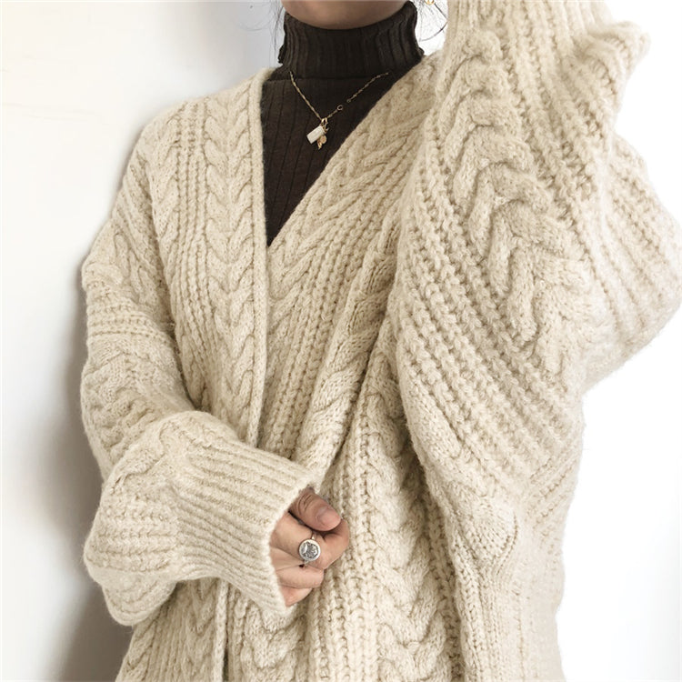 Women’s long knit cardigan with open front and side pockets