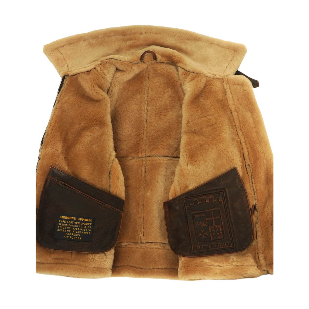 Axel men's pilot jacket with a structured silhouette and a soft inner lining.