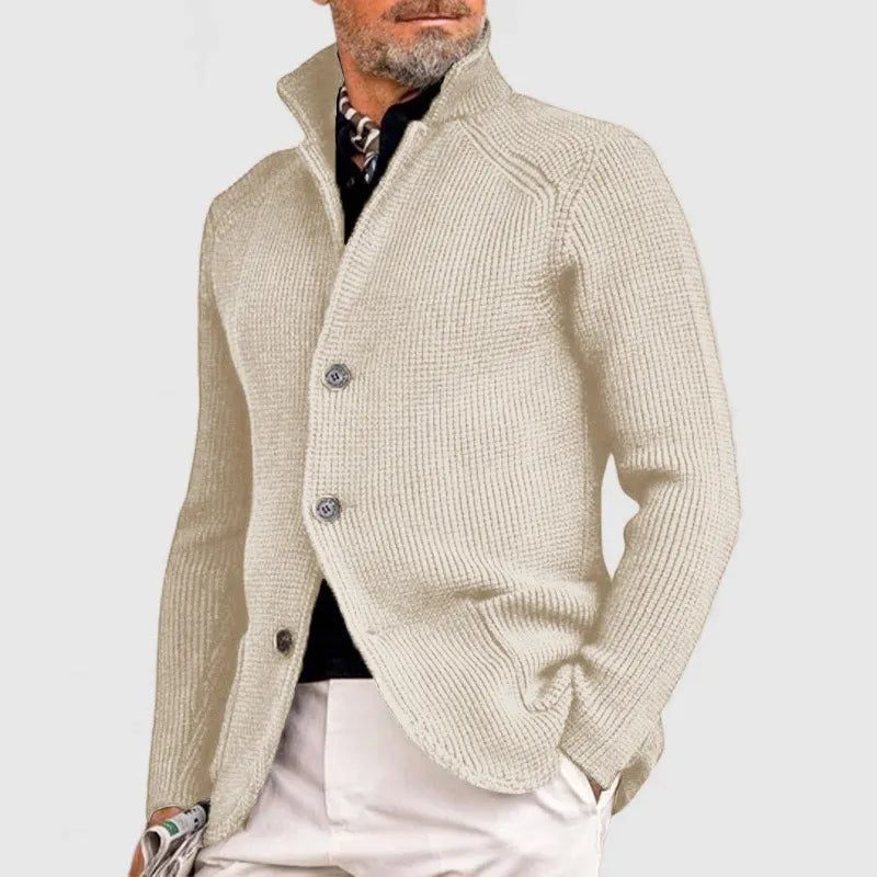 The Sebastian blazer is defined by its functional details, including subtle pockets, a classic button closure, and structured lapels. The soft, breathable knit material offers a comfortable fit, making it ideal for creating adaptable outfits that can be styled to suit your mood. Pair it with your favorite jeans or chinos for a clean, contemporary silhouette.