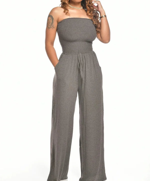 Alina sleeveless jumpsuit for women with a fluid, comfortable silhouette and a flared leg.