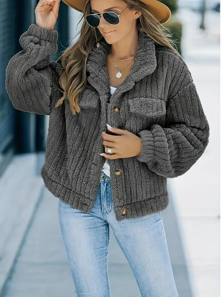 Ivy women’s fleece jacket with relaxed fit and soft texture, cozy winter outerwear