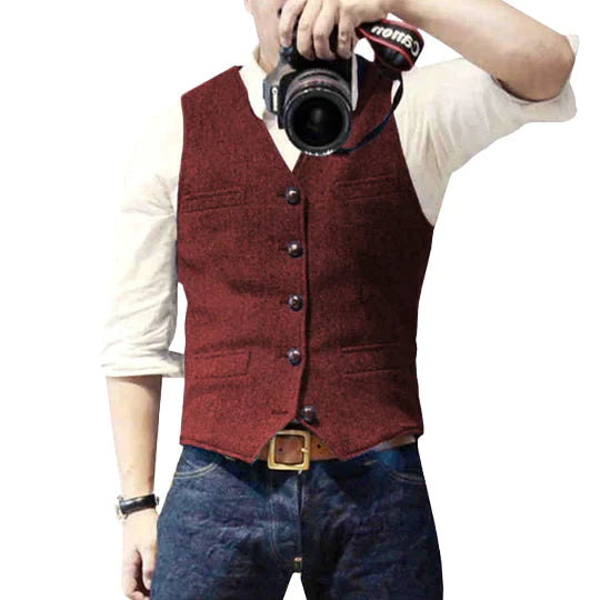 Parker men’s waistcoat with tailored fit and button closure, sleek formalwear layer
