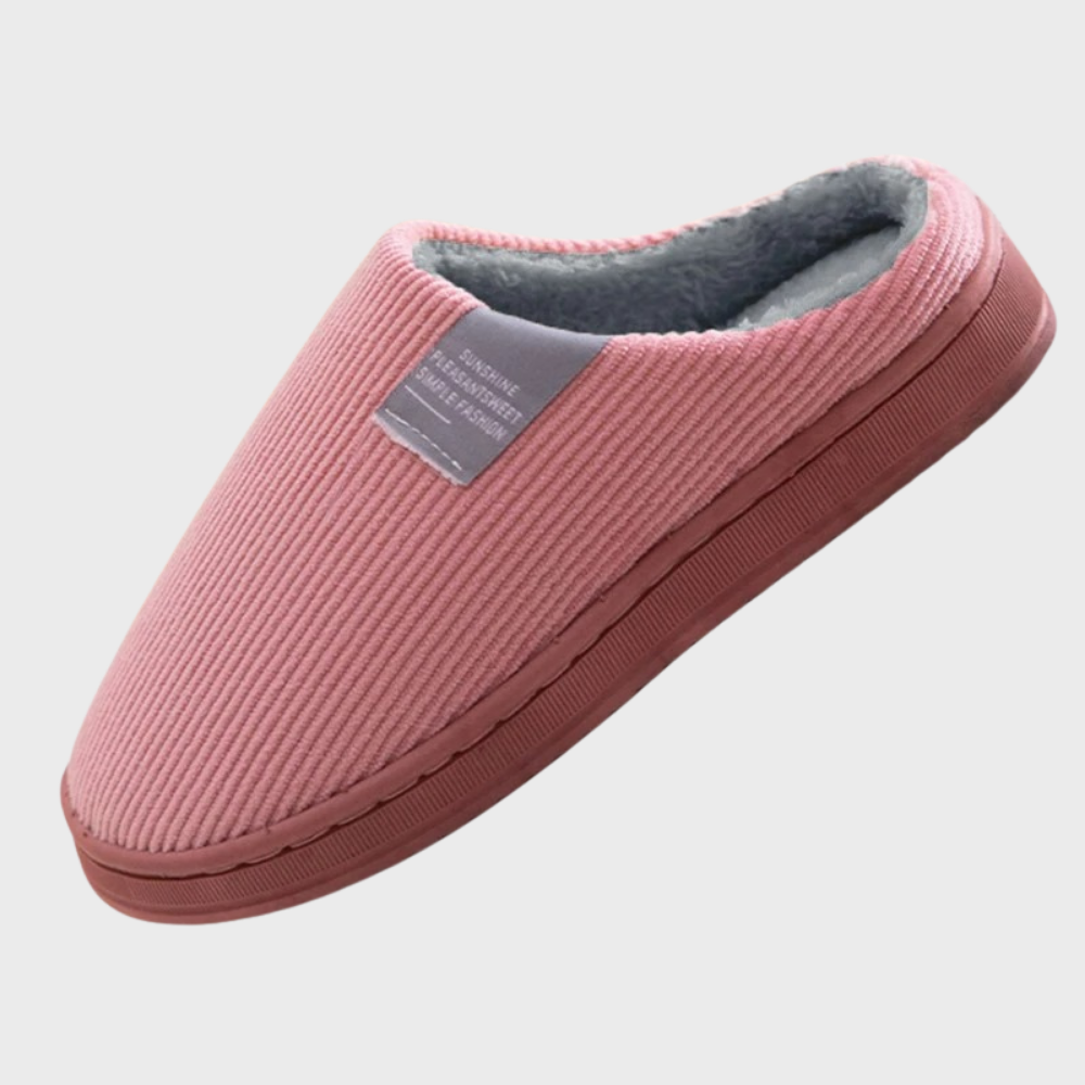 Brisia women’s slippers – soft, warm, and elegant footwear designed for indoor comfort during the winter season.