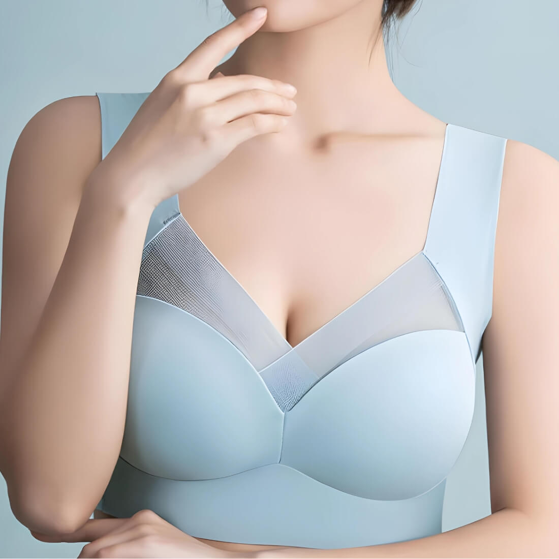 Women’s elegant push-up bra with adjustable straps and molded cups – Ameline