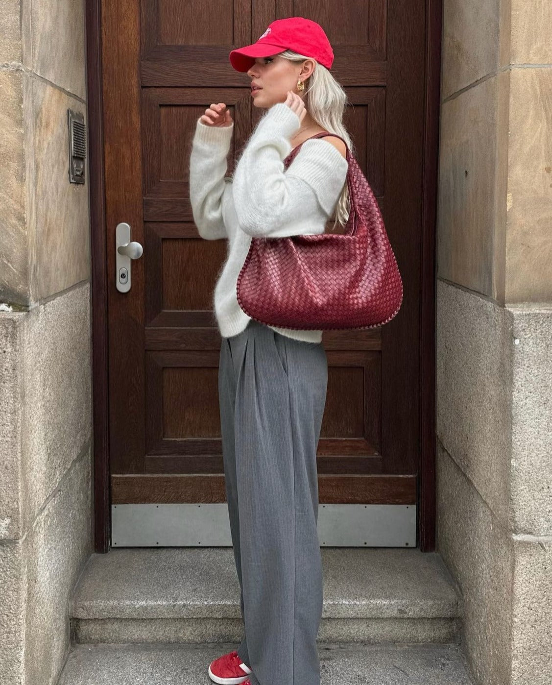 Women’s structured handbag with elegant design and spacious interior