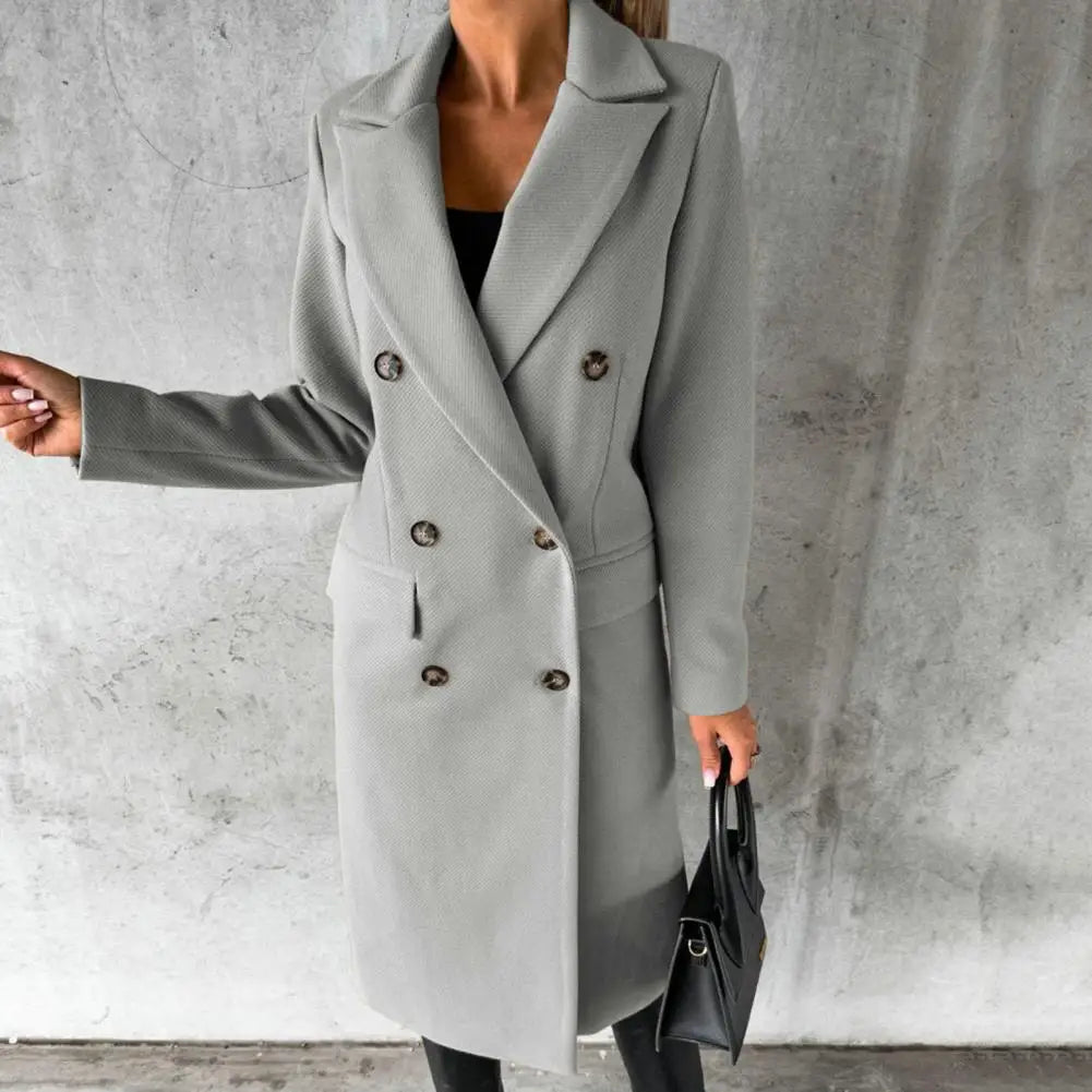 Lydia women’s trench coat with structured silhouette and button closure, elegant and versatile outerwear