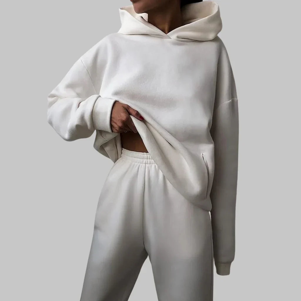 Vera women's relaxed two-piece set with a spacious hoodie and comfortable fitted pants.