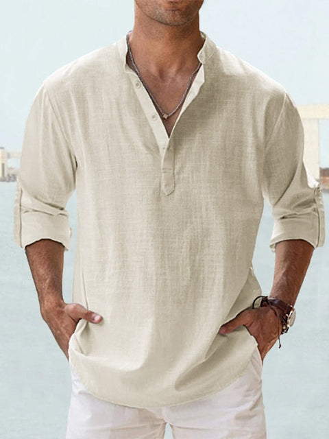Logan elegant men's shirt with a flowy, tailored cut and a classic collar.