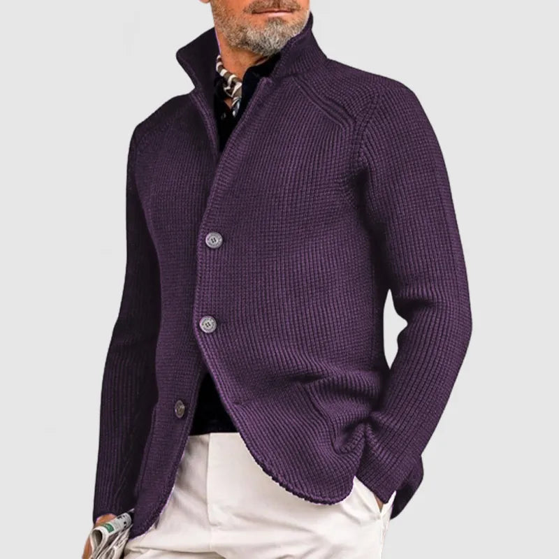 The Sebastian blazer is defined by its functional details, including subtle pockets, a classic button closure, and structured lapels. The soft, breathable knit material offers a comfortable fit, making it ideal for creating adaptable outfits that can be styled to suit your mood. Pair it with your favorite jeans or chinos for a clean, contemporary silhouette.