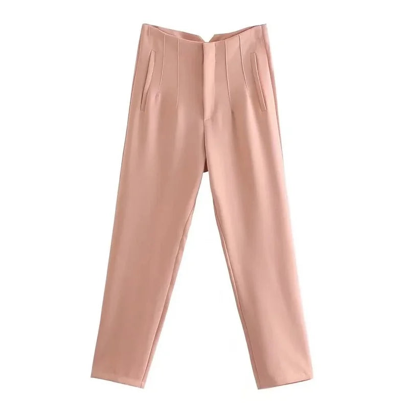 Audrey high-waisted elegant pants with a fitted silhouette and structured design, showcasing a refined look.