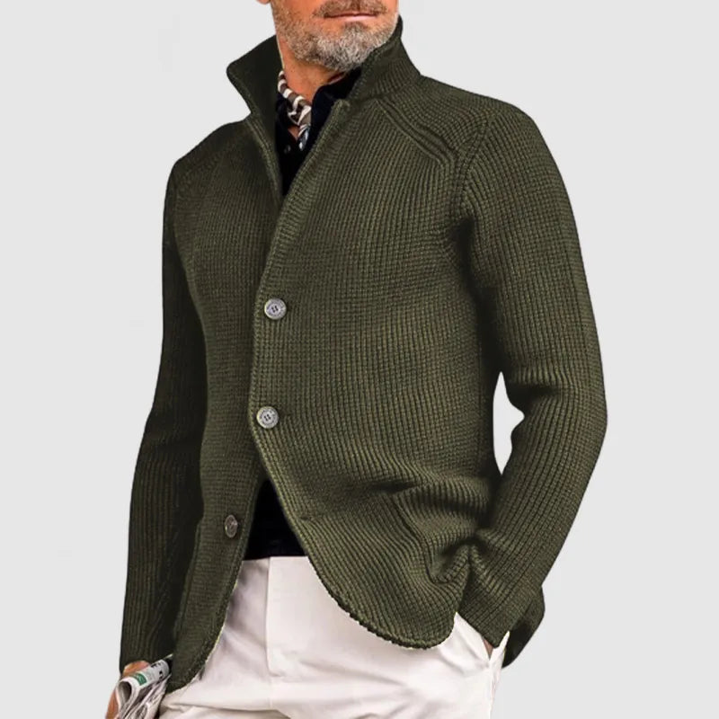 The Sebastian blazer is defined by its functional details, including subtle pockets, a classic button closure, and structured lapels. The soft, breathable knit material offers a comfortable fit, making it ideal for creating adaptable outfits that can be styled to suit your mood. Pair it with your favorite jeans or chinos for a clean, contemporary silhouette.