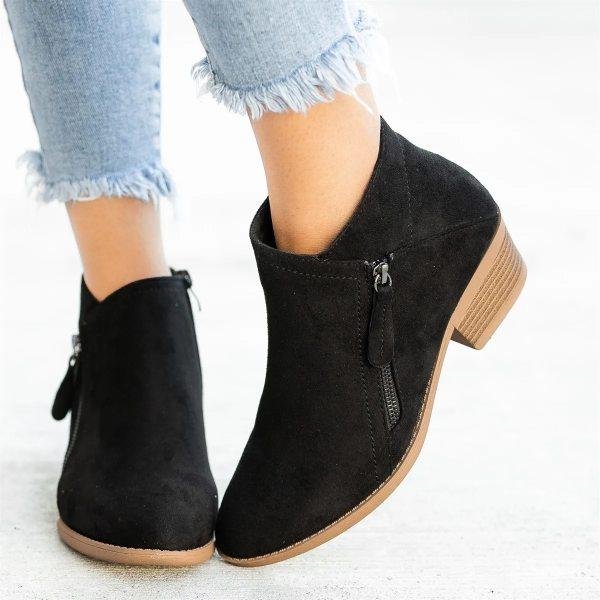 Esme women’s low-heeled ankle boots in minimalist design with ankle fit