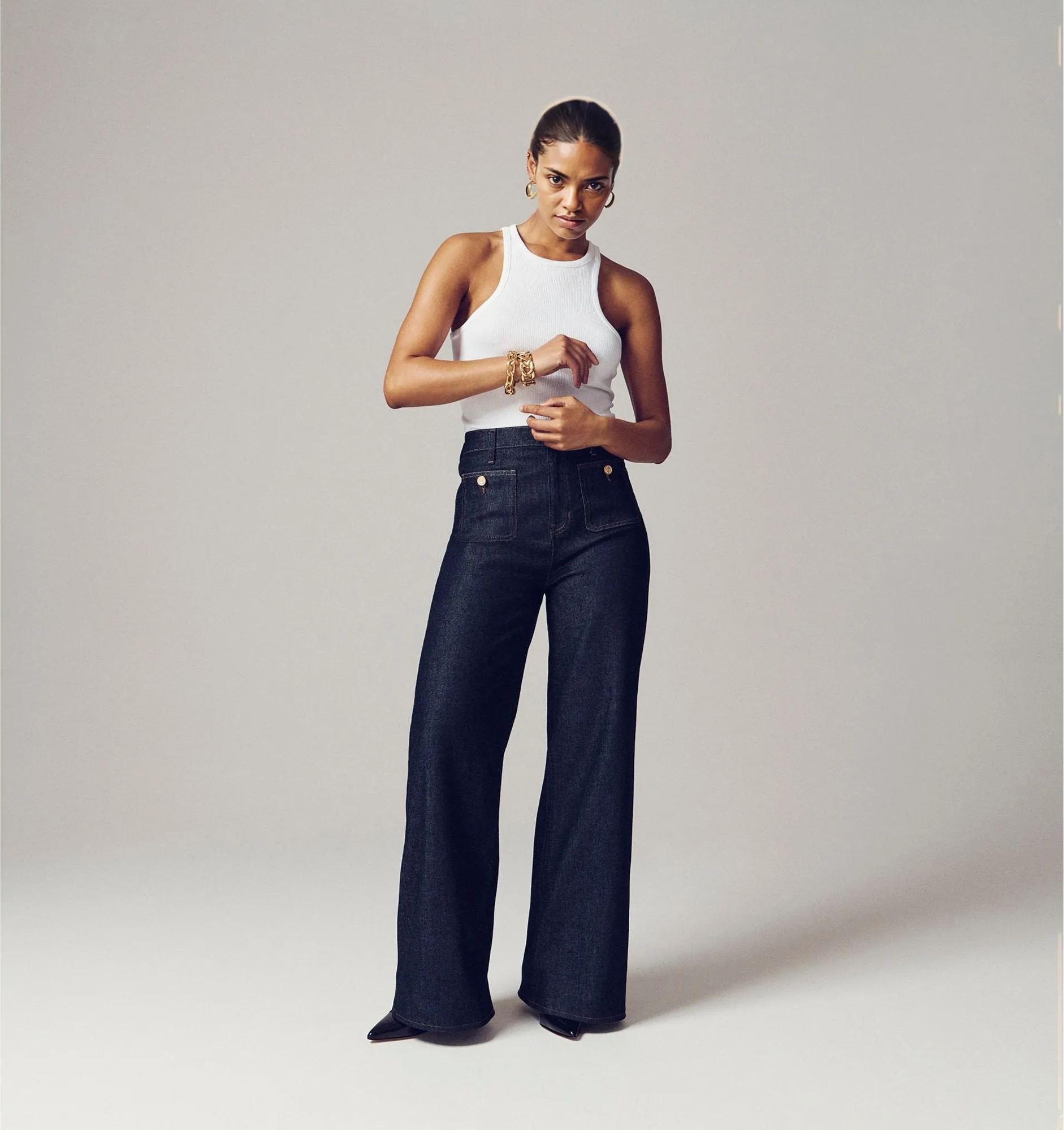 Women’s wide-leg denim jeans with nautical buttons – high waist and flared cut