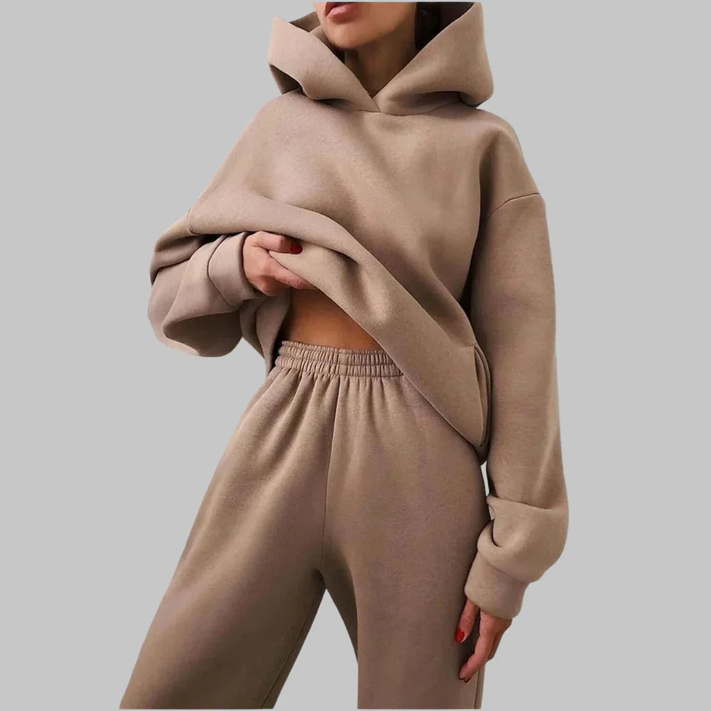 Vera women's relaxed two-piece set with a spacious hoodie and comfortable fitted pants.