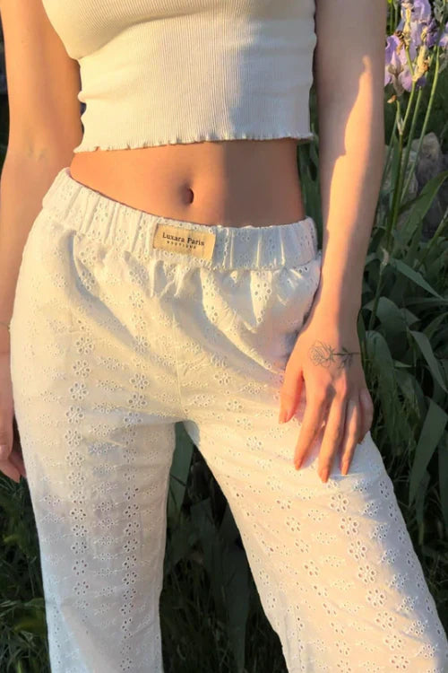 Mira women’s pants with flowing cut and fitted waistband, versatile and comfortable style