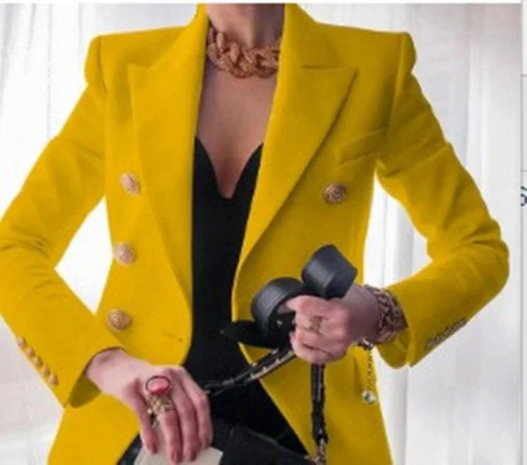 Keira elegant buttoned jacket for women with a structured silhouette and a clean, modern design.