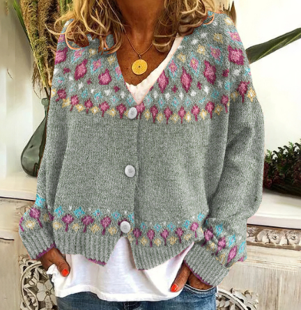 Cleo buttoned crop sweater for women, with a short cut and a relaxed, casual fit.